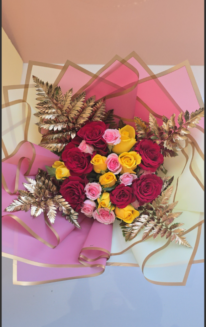 Luxury Gold-Wrapped Rose Bouquetregular bouquet with no addition